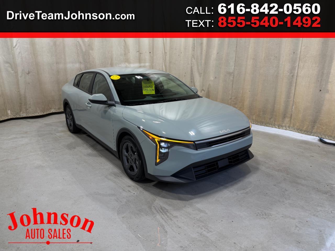 Kia K4 LXS FWD 2025