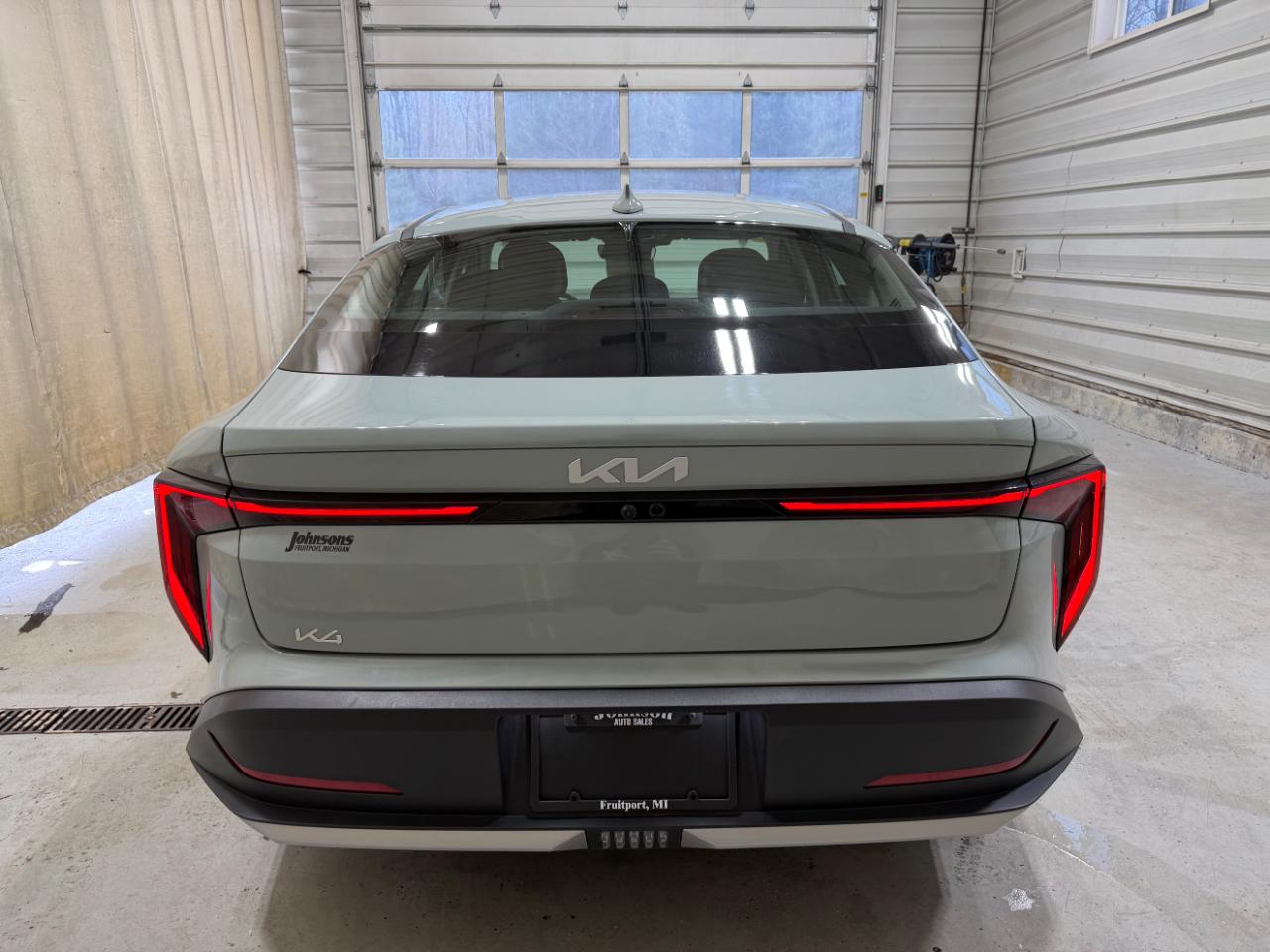 Kia K4 LXS FWD 2025
