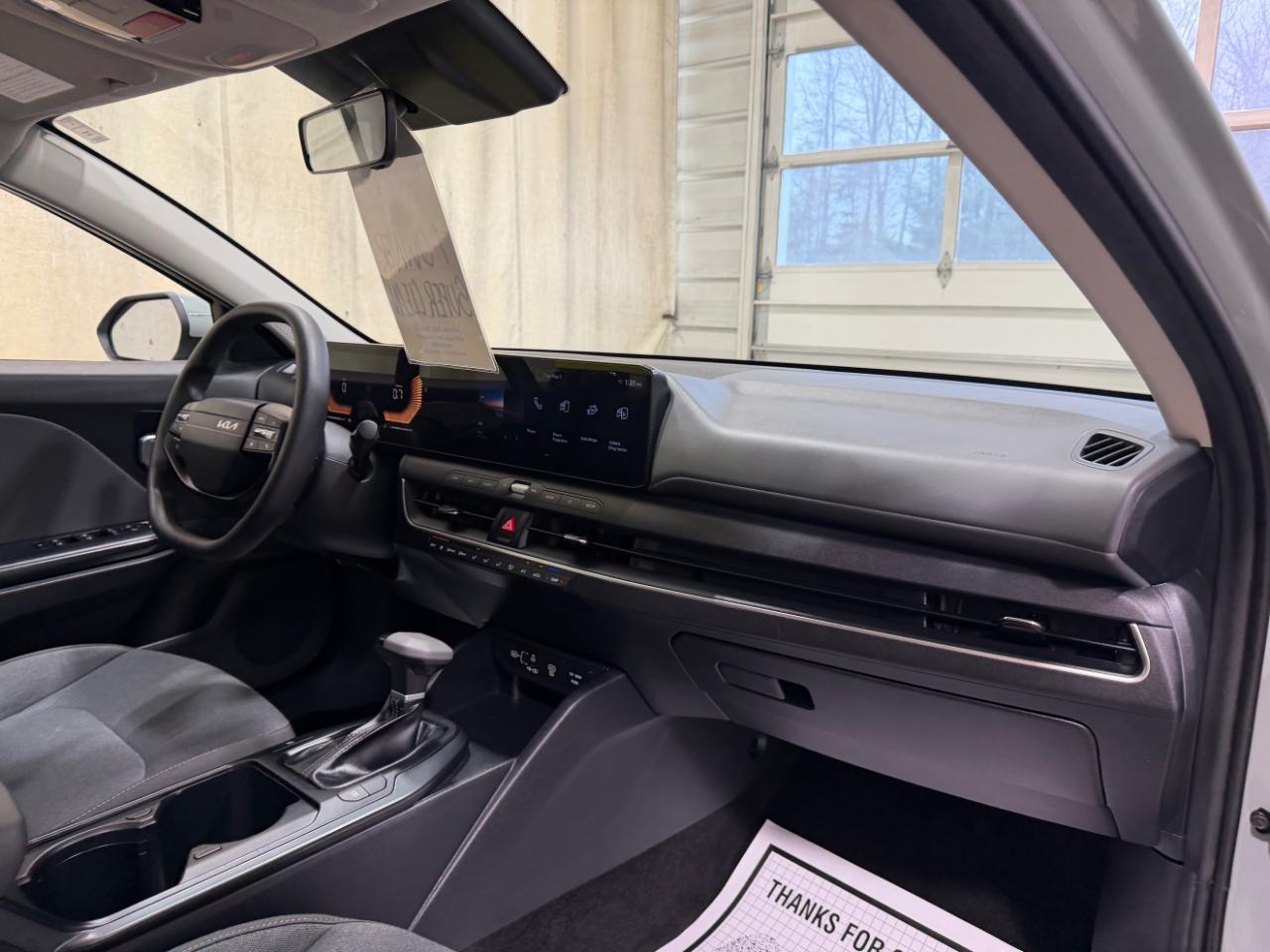 Kia K4 LXS FWD 2025