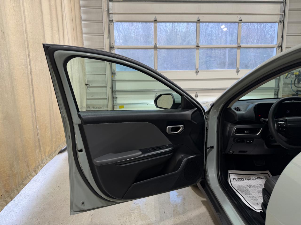Kia K4 LXS FWD 2025