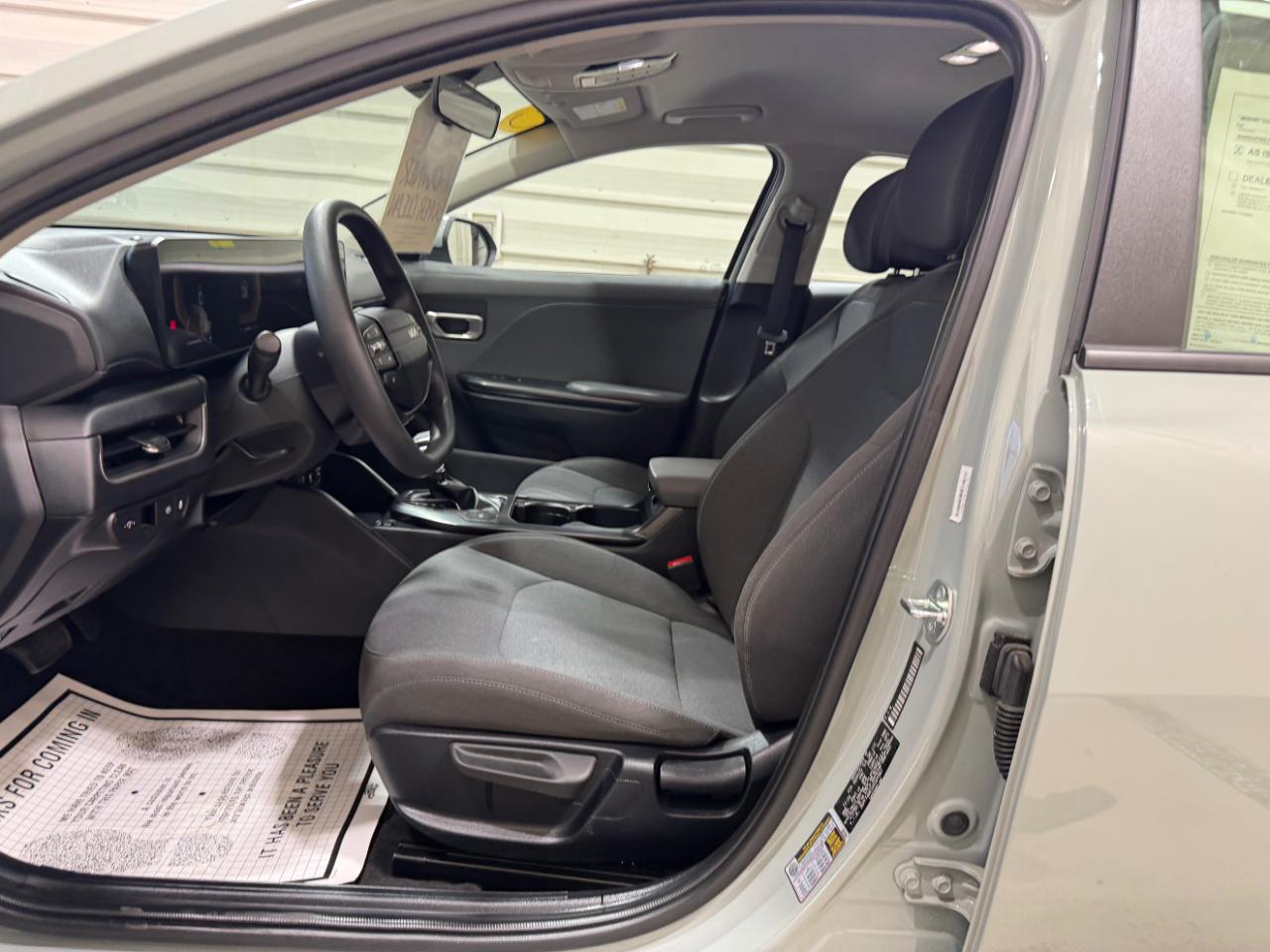 Kia K4 LXS FWD 2025