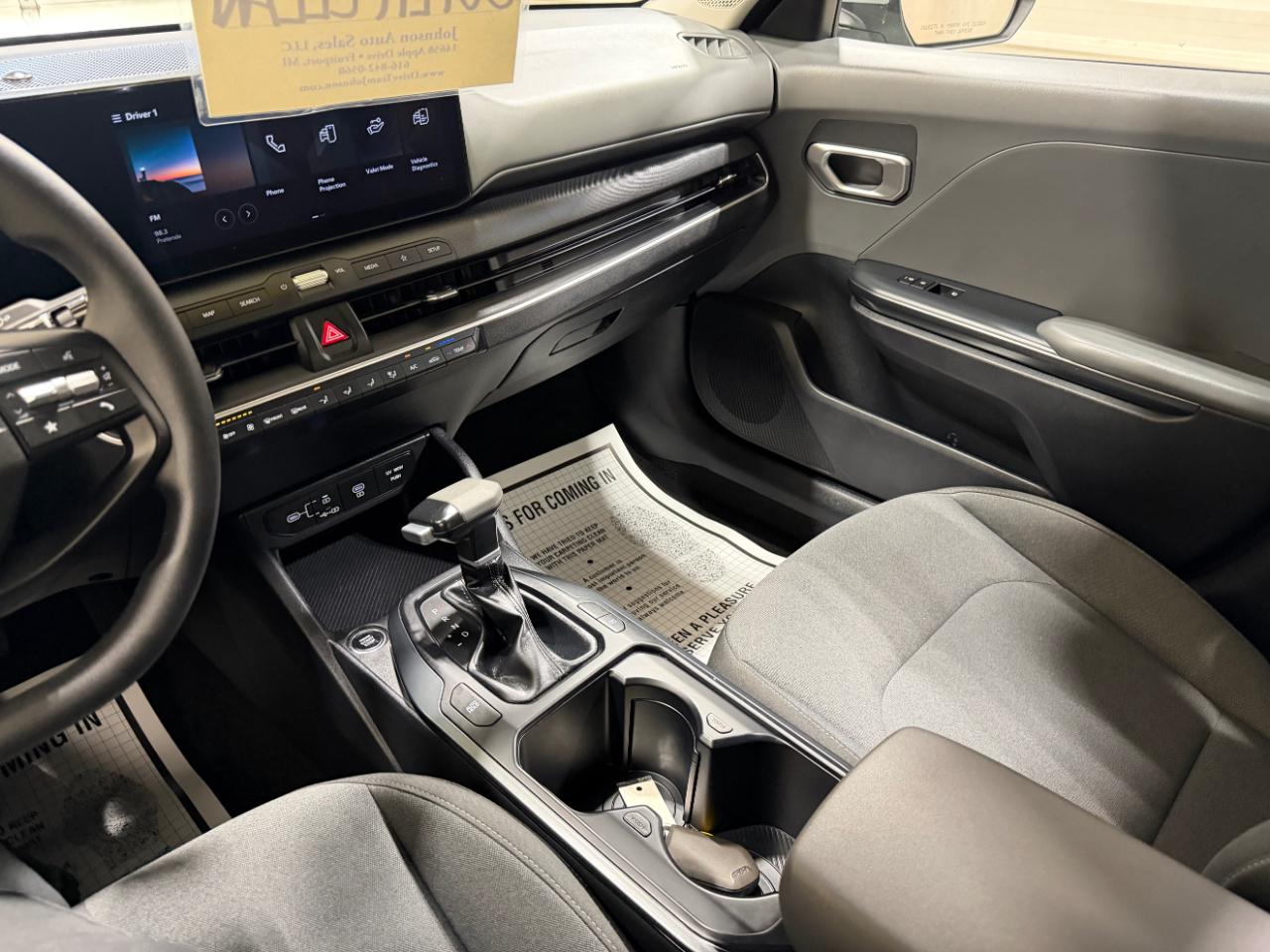 Kia K4 LXS FWD 2025