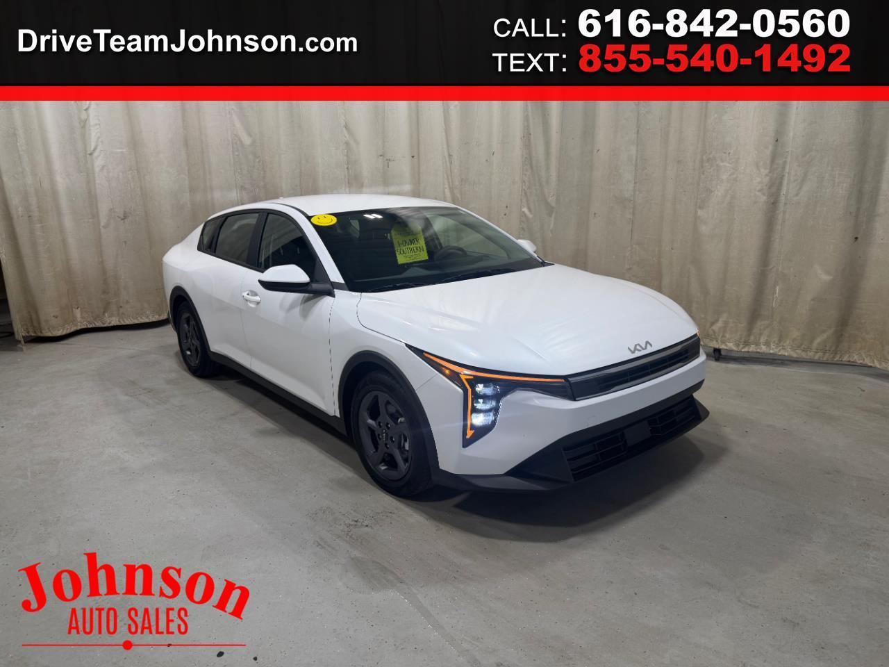 2025 Kia K4 LXS FWD