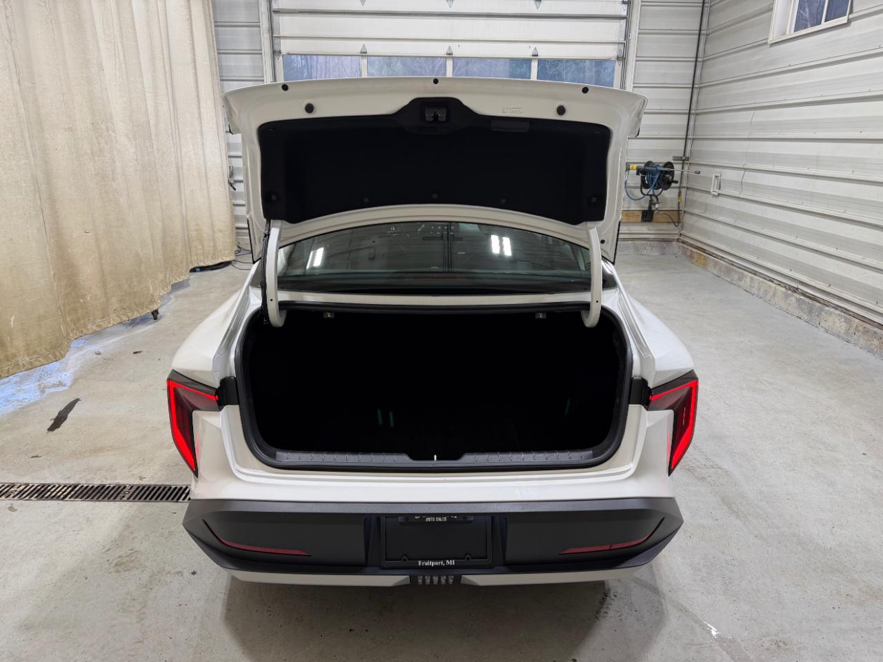 Kia K4 LXS FWD 2025