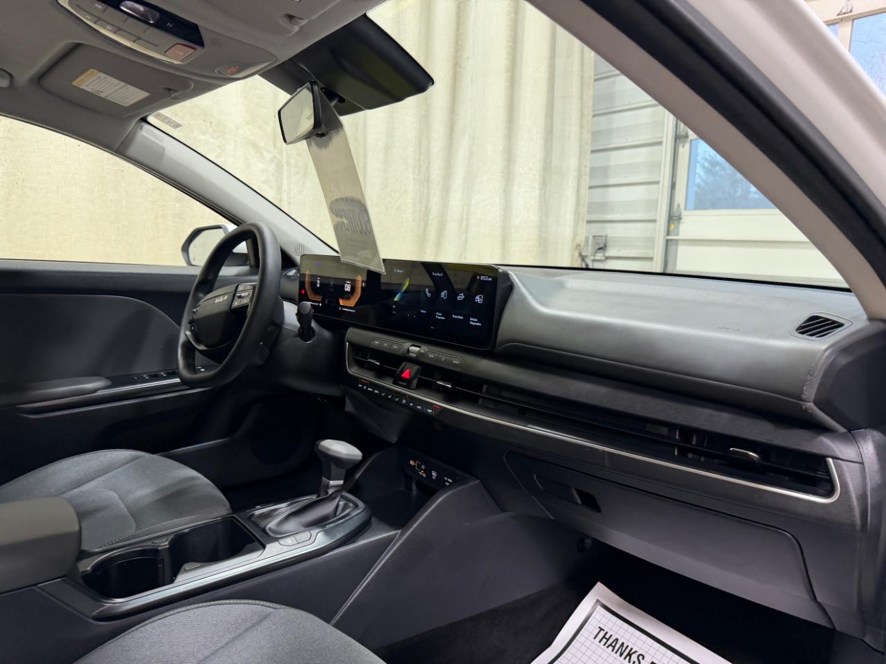 Kia K4 LXS FWD 2025