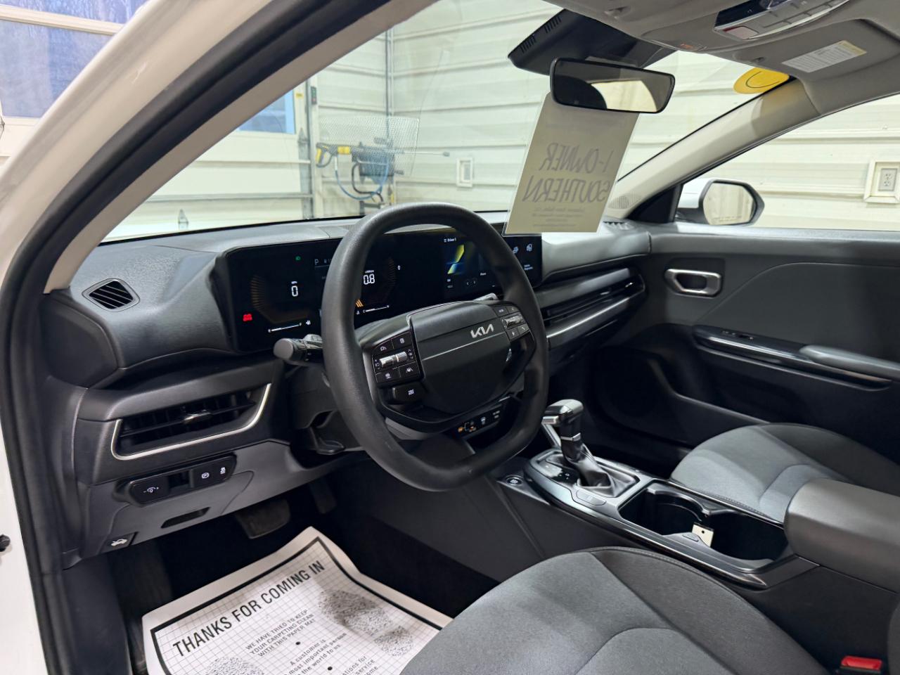 Kia K4 LXS FWD 2025