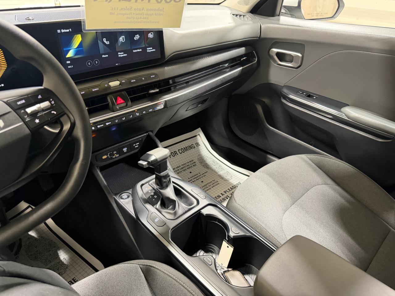 Kia K4 LXS FWD 2025