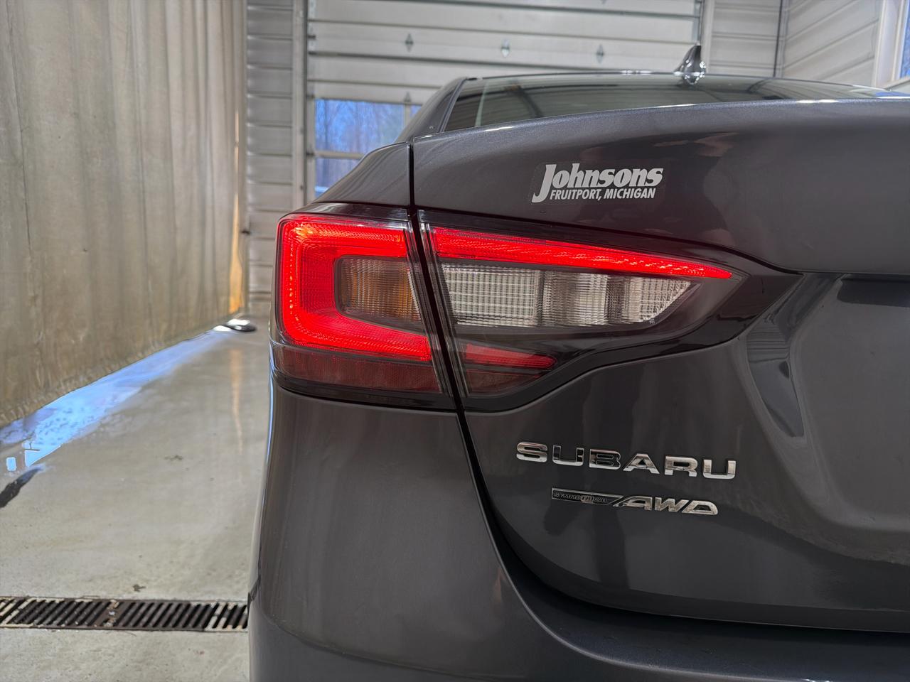 Subaru Legacy Premium CVT 2021