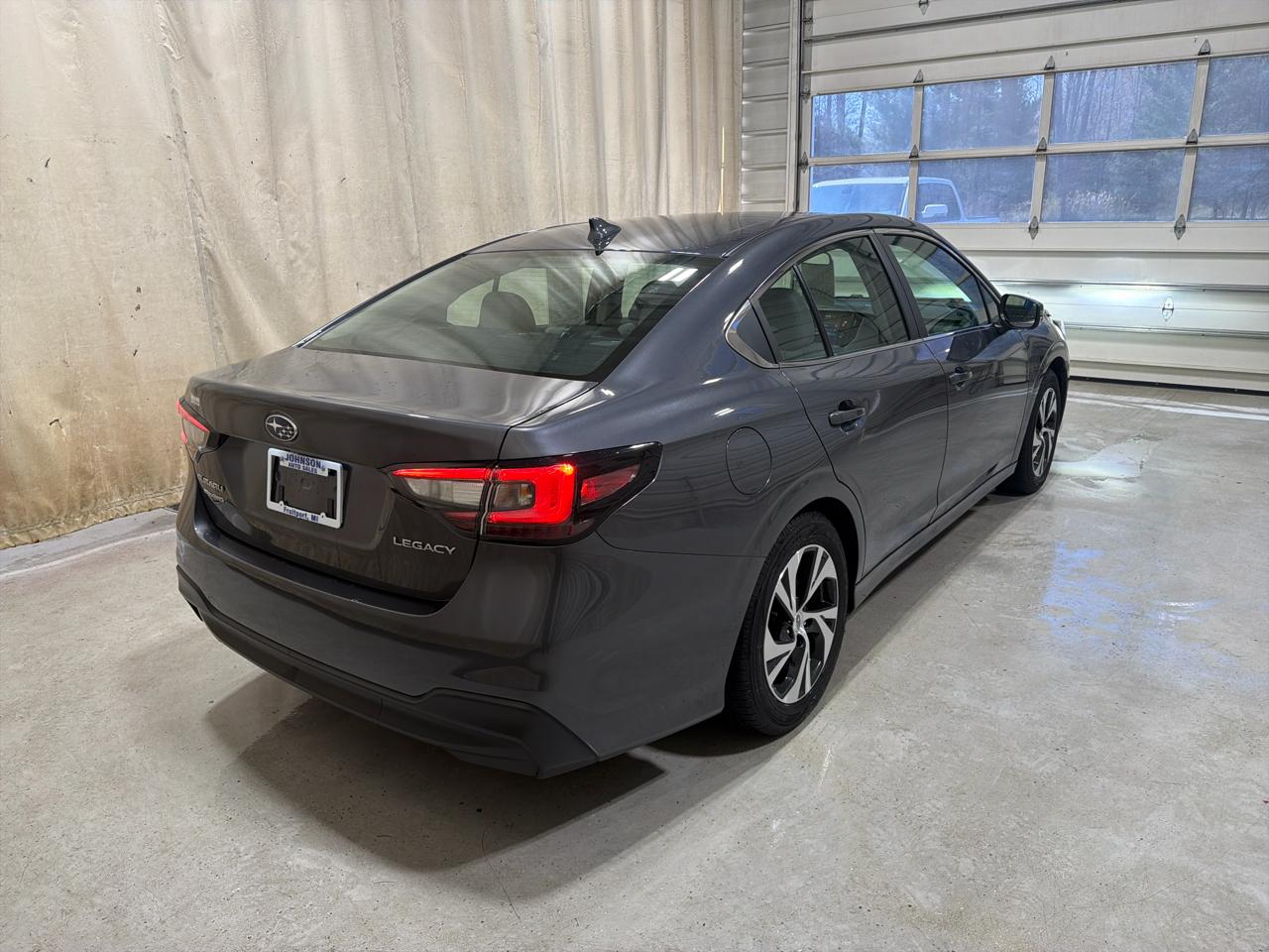Subaru Legacy Premium CVT 2021