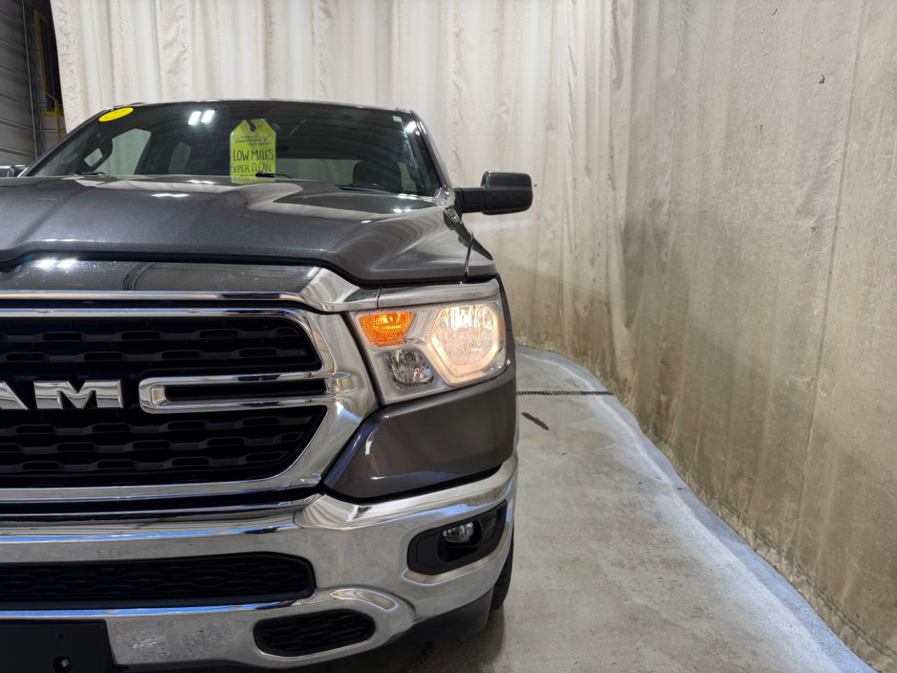 RAM 1500 Big Horn 4x4 Quad Cab 6'4" Box 2022