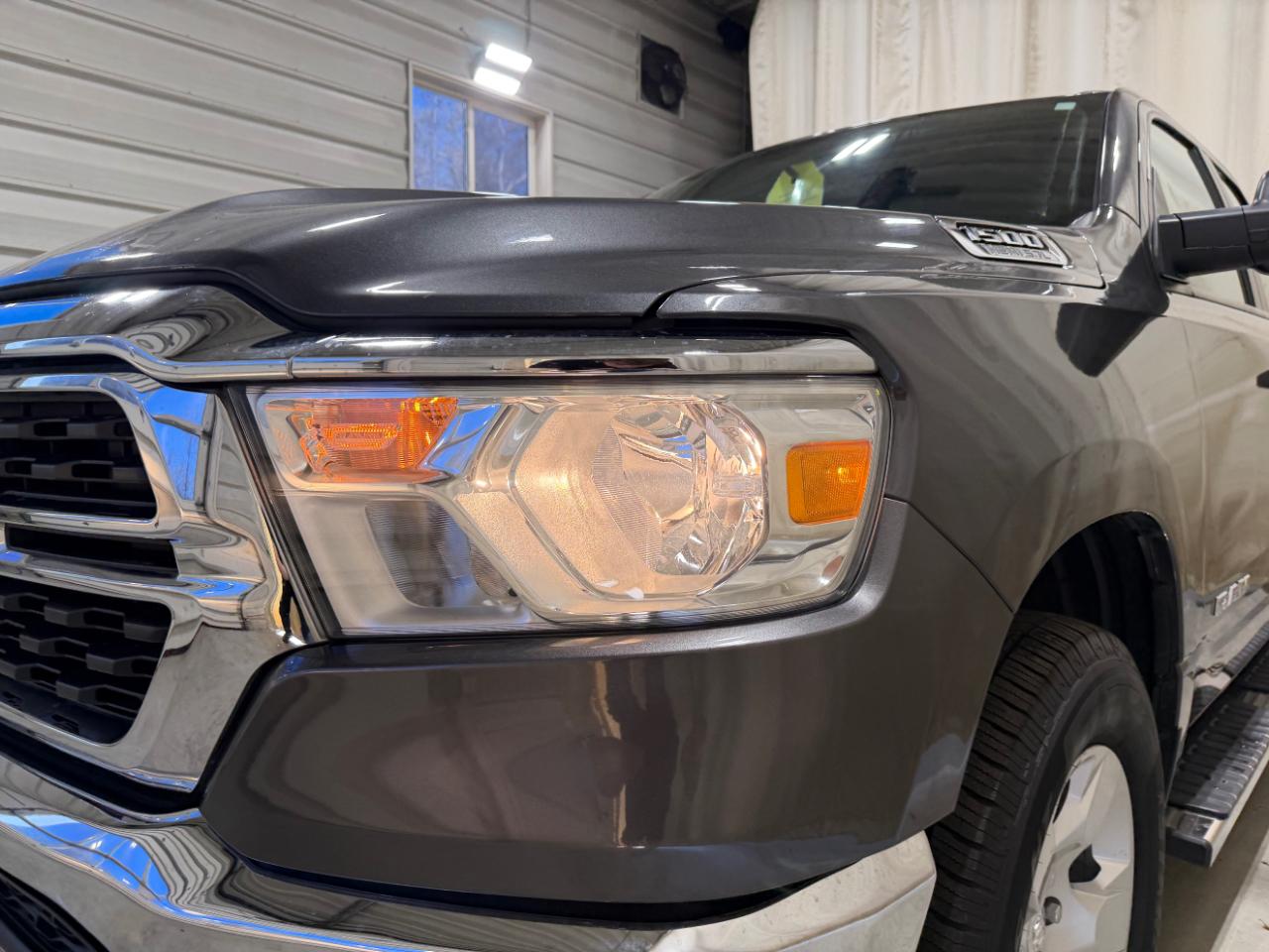 RAM 1500 Big Horn 4x4 Quad Cab 6'4" Box 2022