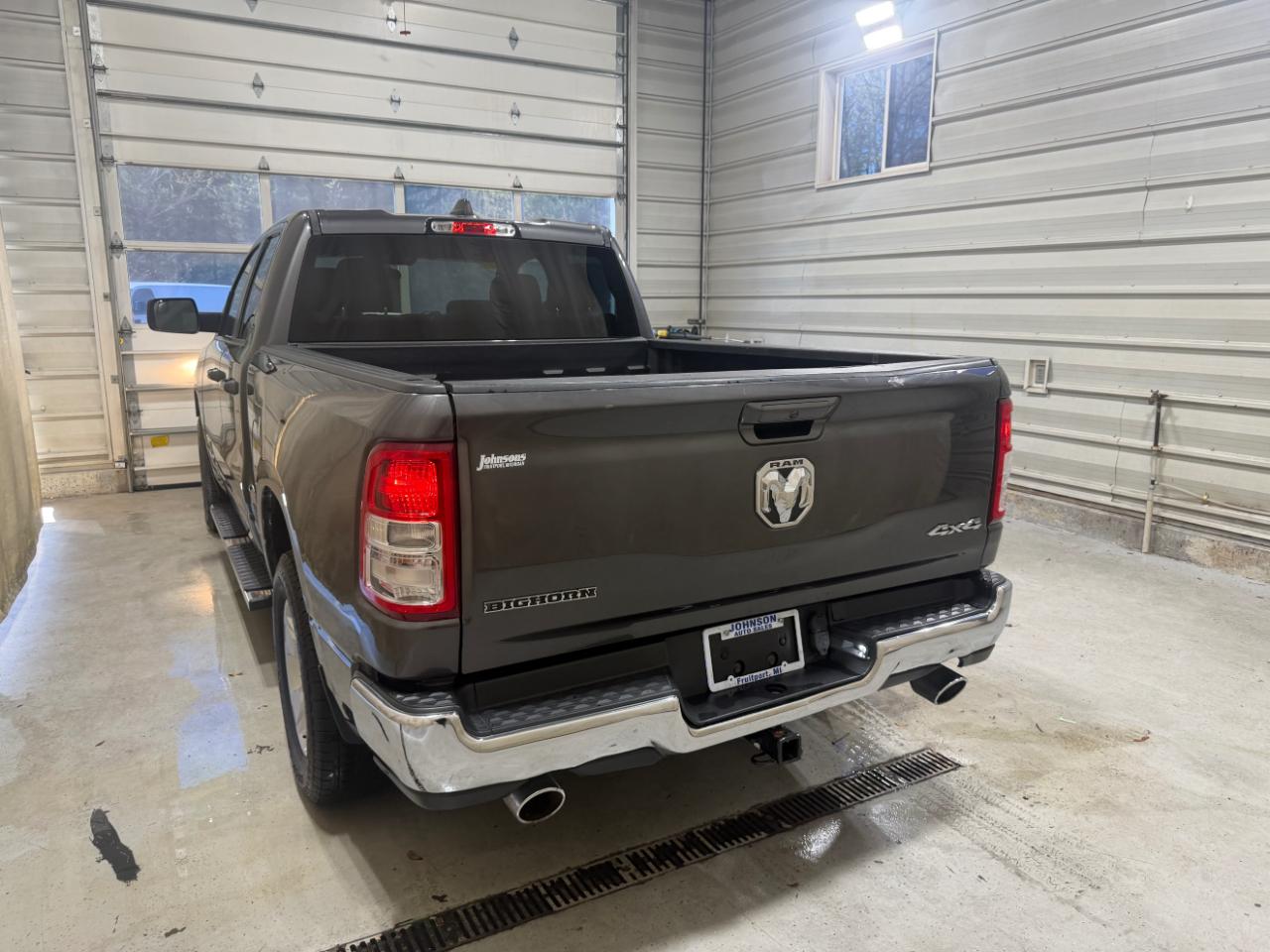 RAM 1500 Big Horn 4x4 Quad Cab 6'4" Box 2022