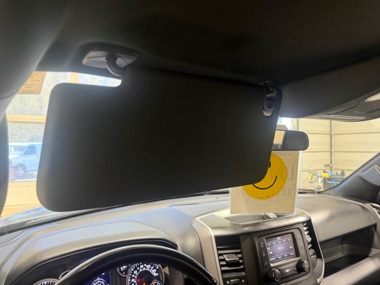 RAM 1500 Big Horn 4x4 Quad Cab 6'4" Box 2022