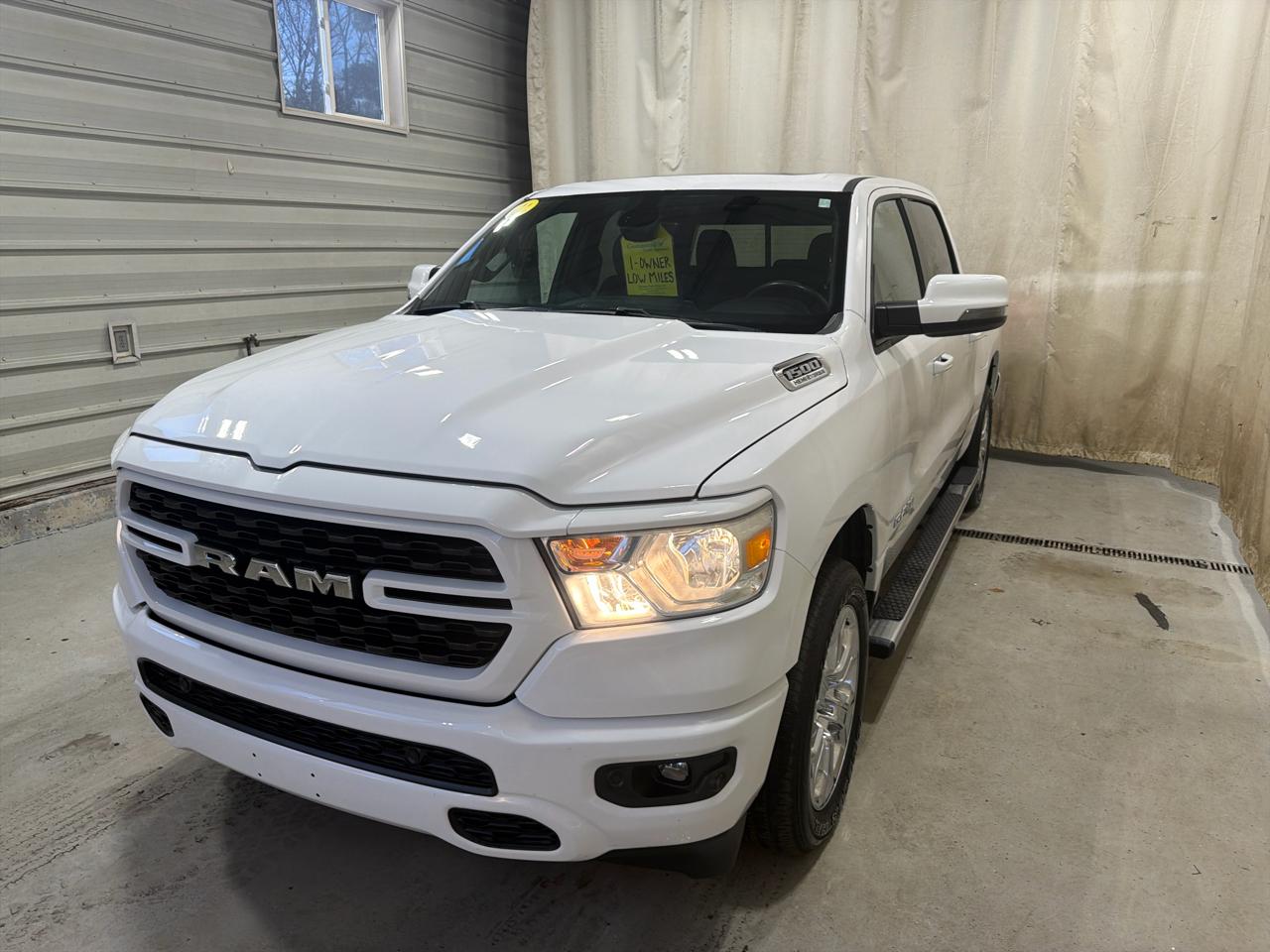 RAM 1500 Big Horn 4x4 Crew Cab 5'7" Box 2023