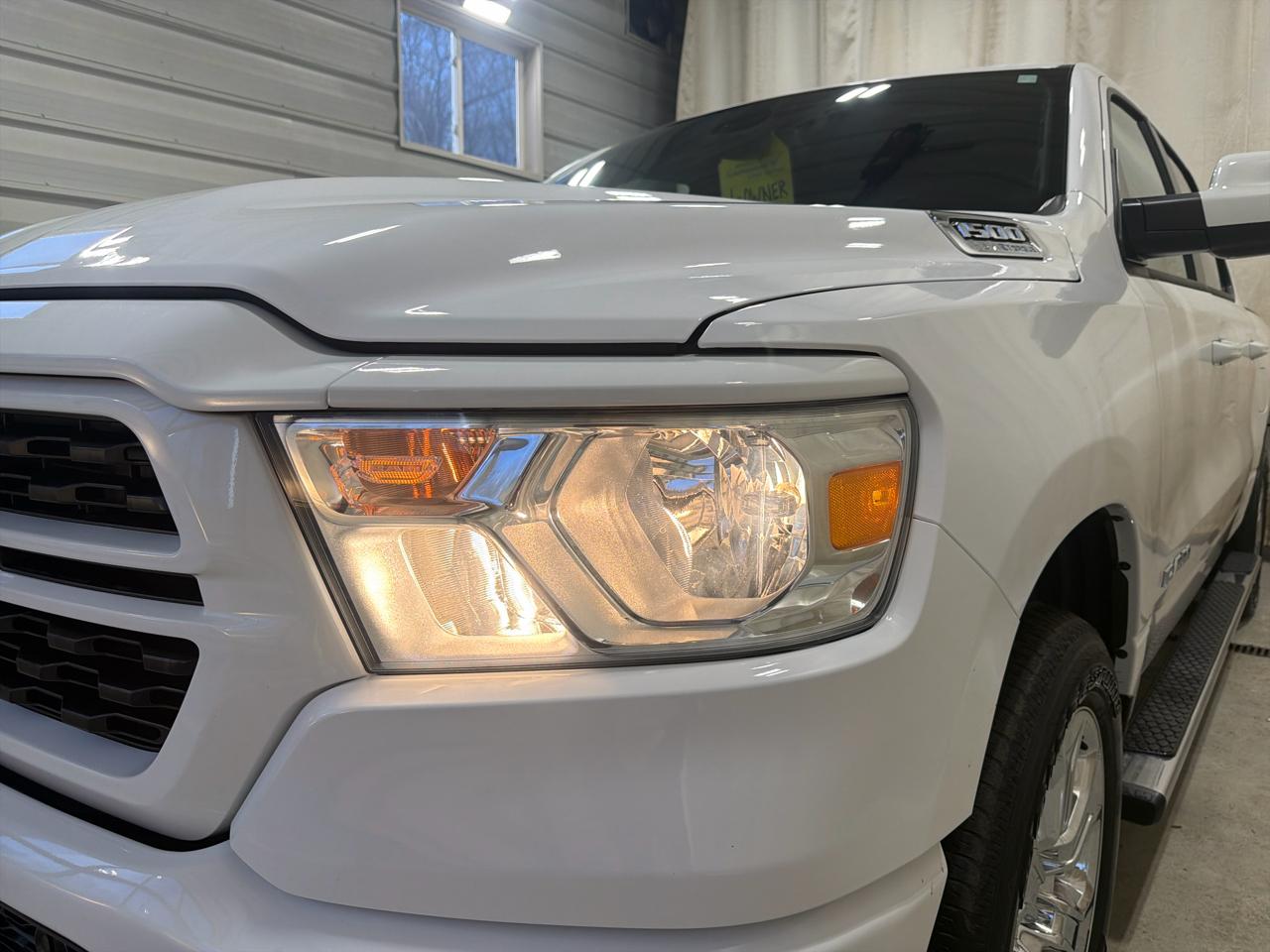 RAM 1500 Big Horn 4x4 Crew Cab 5'7" Box 2023