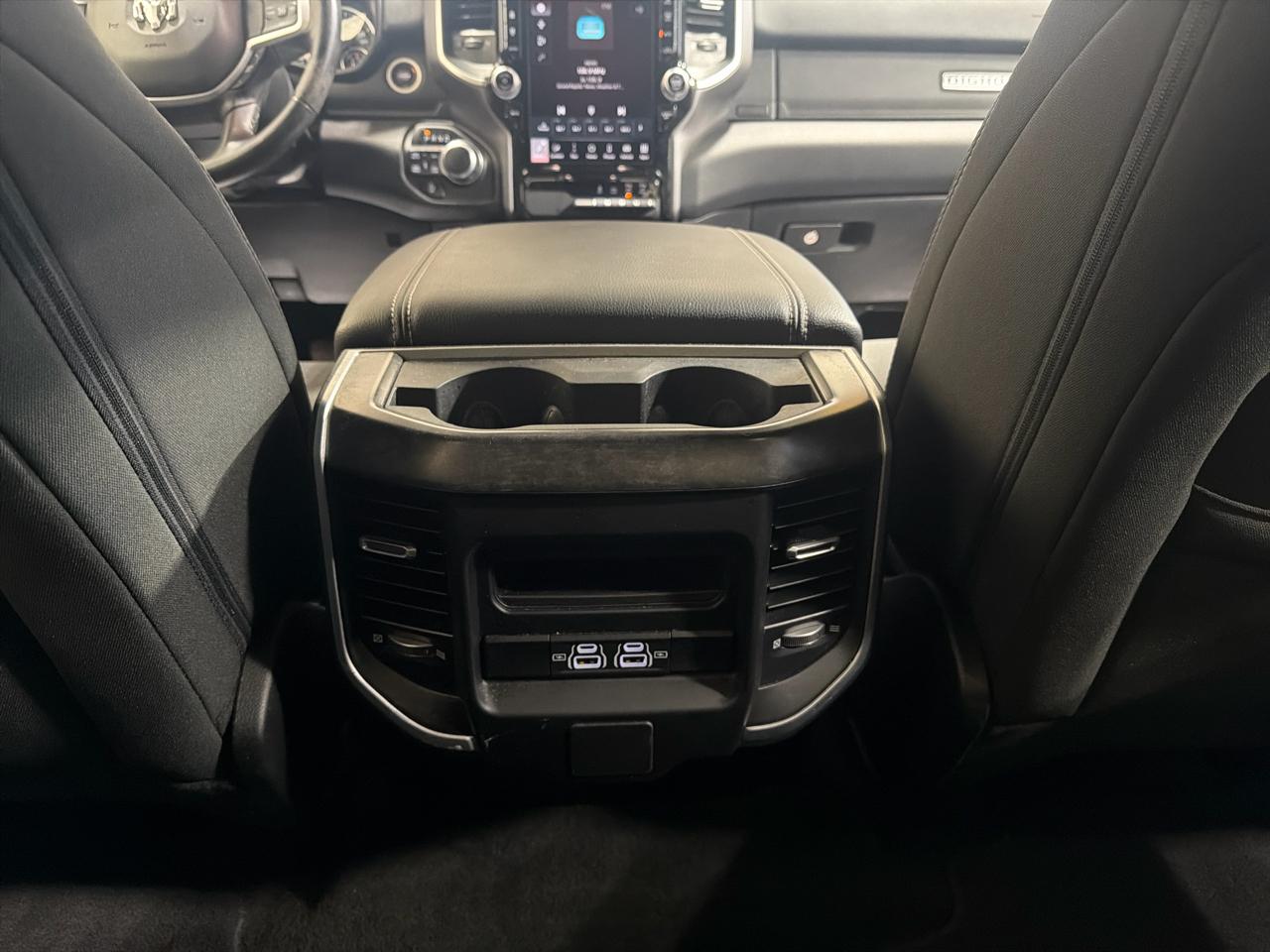 RAM 1500 Big Horn 4x4 Crew Cab 5'7" Box 2023