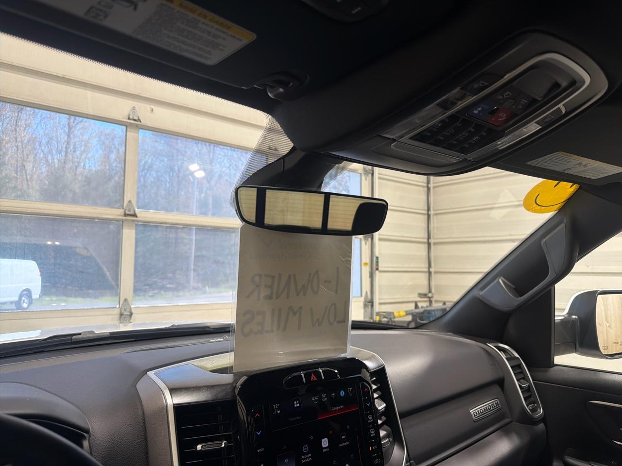 RAM 1500 Big Horn 4x4 Crew Cab 5'7" Box 2023