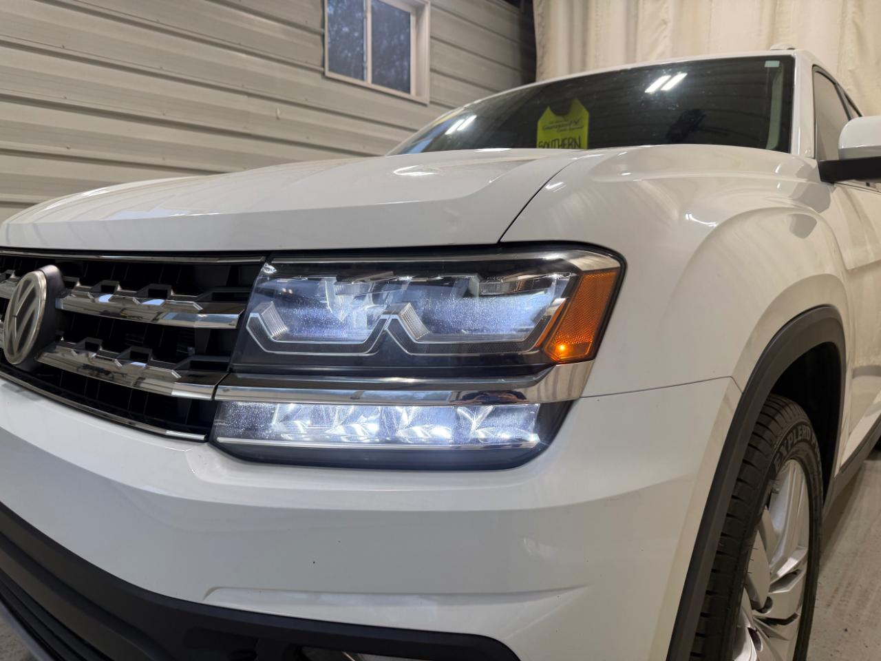 Volkswagen Atlas 3.6L V6 SE w/Technology FWD 2019