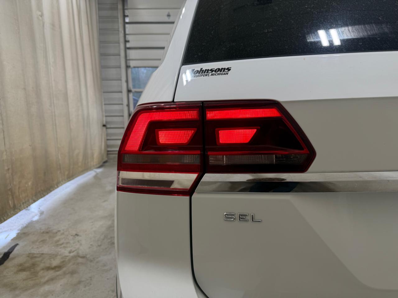 Volkswagen Atlas 3.6L V6 SE w/Technology FWD 2019