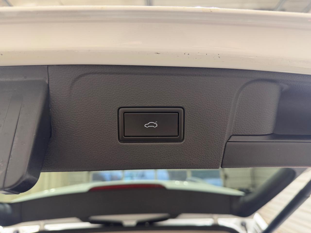 Volkswagen Atlas 3.6L V6 SE w/Technology FWD 2019