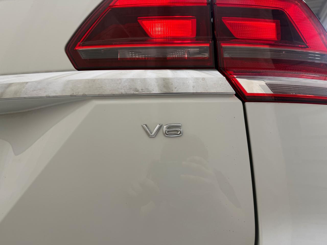 Volkswagen Atlas 3.6L V6 SE w/Technology FWD 2019