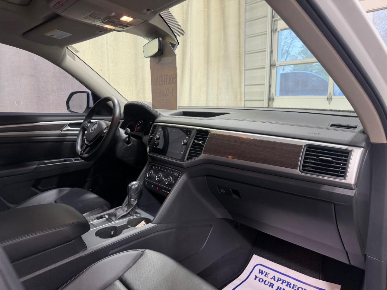 Volkswagen Atlas 3.6L V6 SE w/Technology FWD 2019