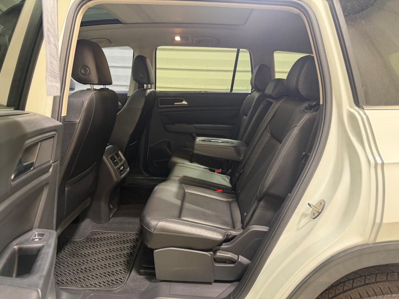 Volkswagen Atlas 3.6L V6 SE w/Technology FWD 2019