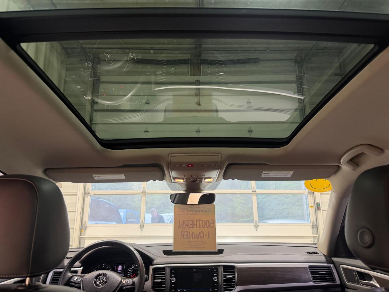 Volkswagen Atlas 3.6L V6 SE w/Technology FWD 2019