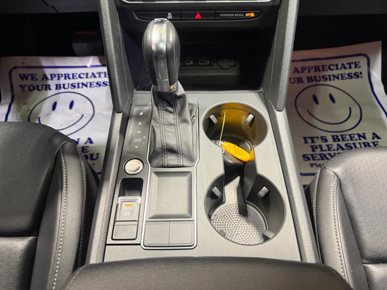 Volkswagen Atlas 3.6L V6 SE w/Technology FWD 2019