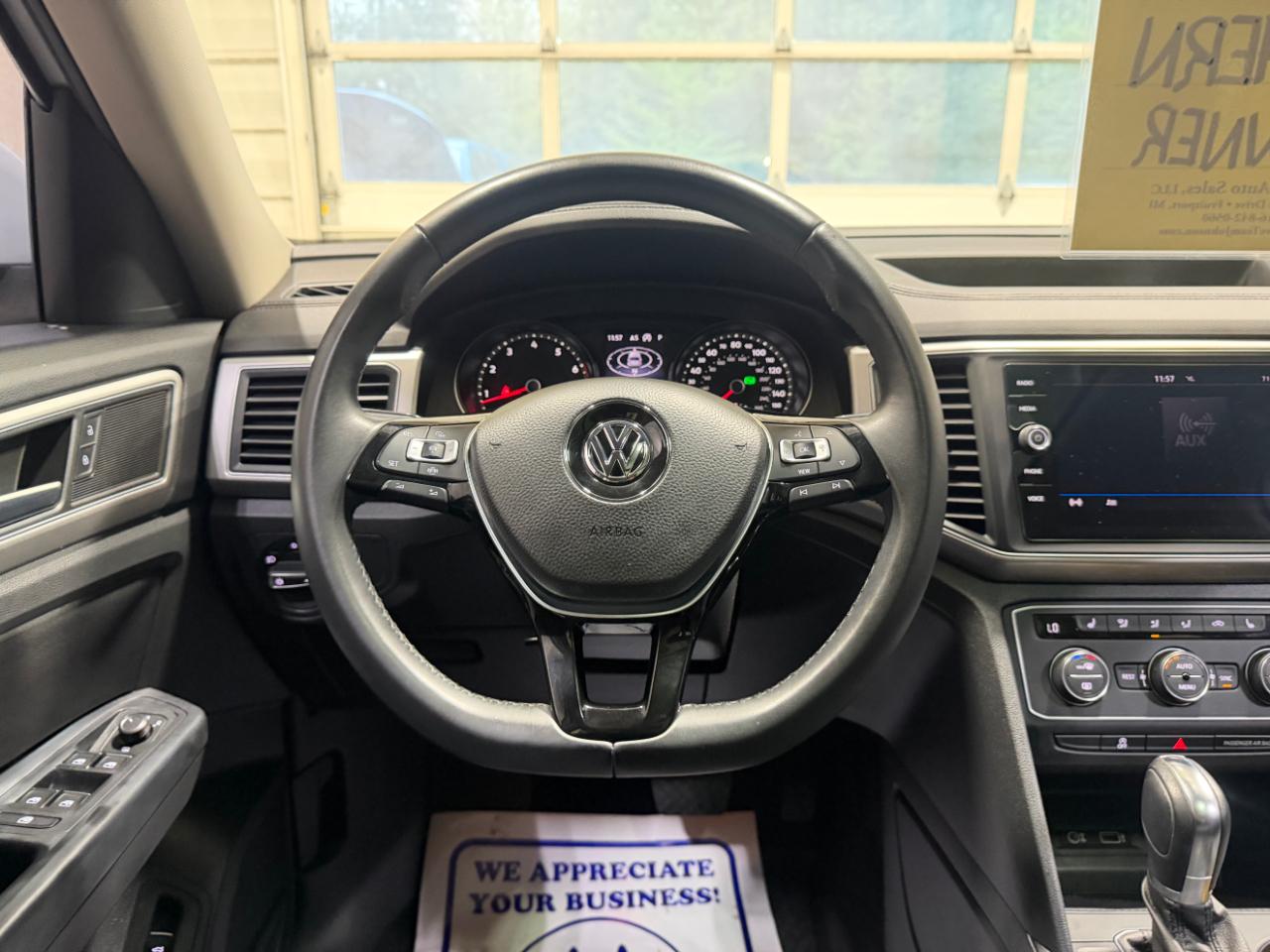 Volkswagen Atlas 3.6L V6 SE w/Technology FWD 2019