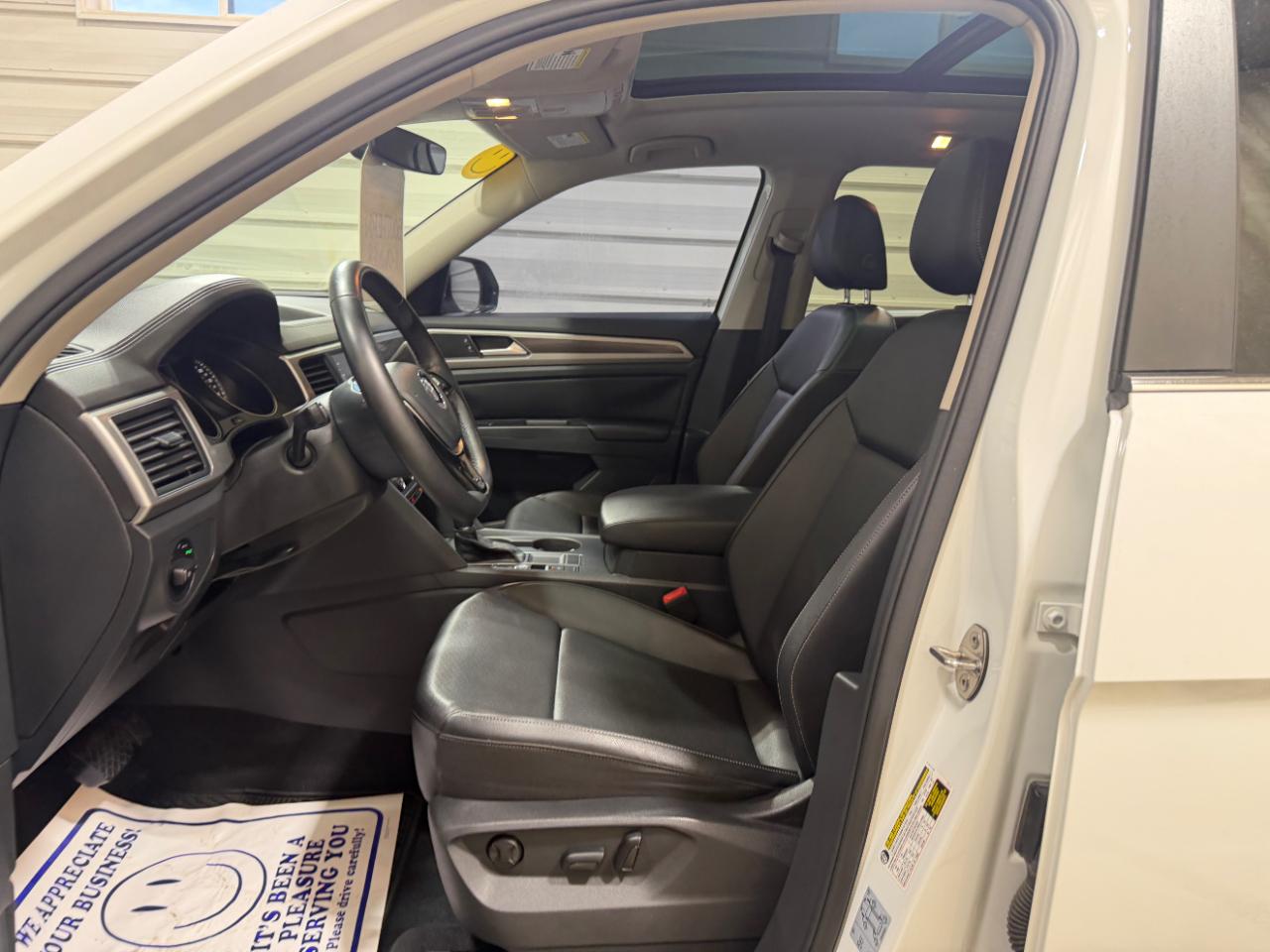 Volkswagen Atlas 3.6L V6 SE w/Technology FWD 2019
