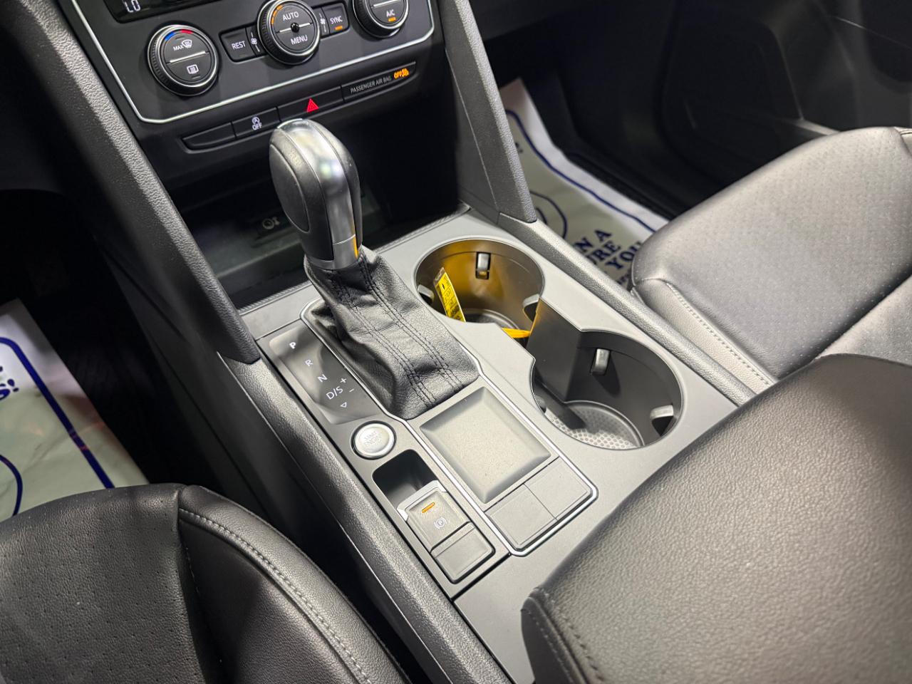 Volkswagen Atlas 3.6L V6 SE w/Technology FWD 2019