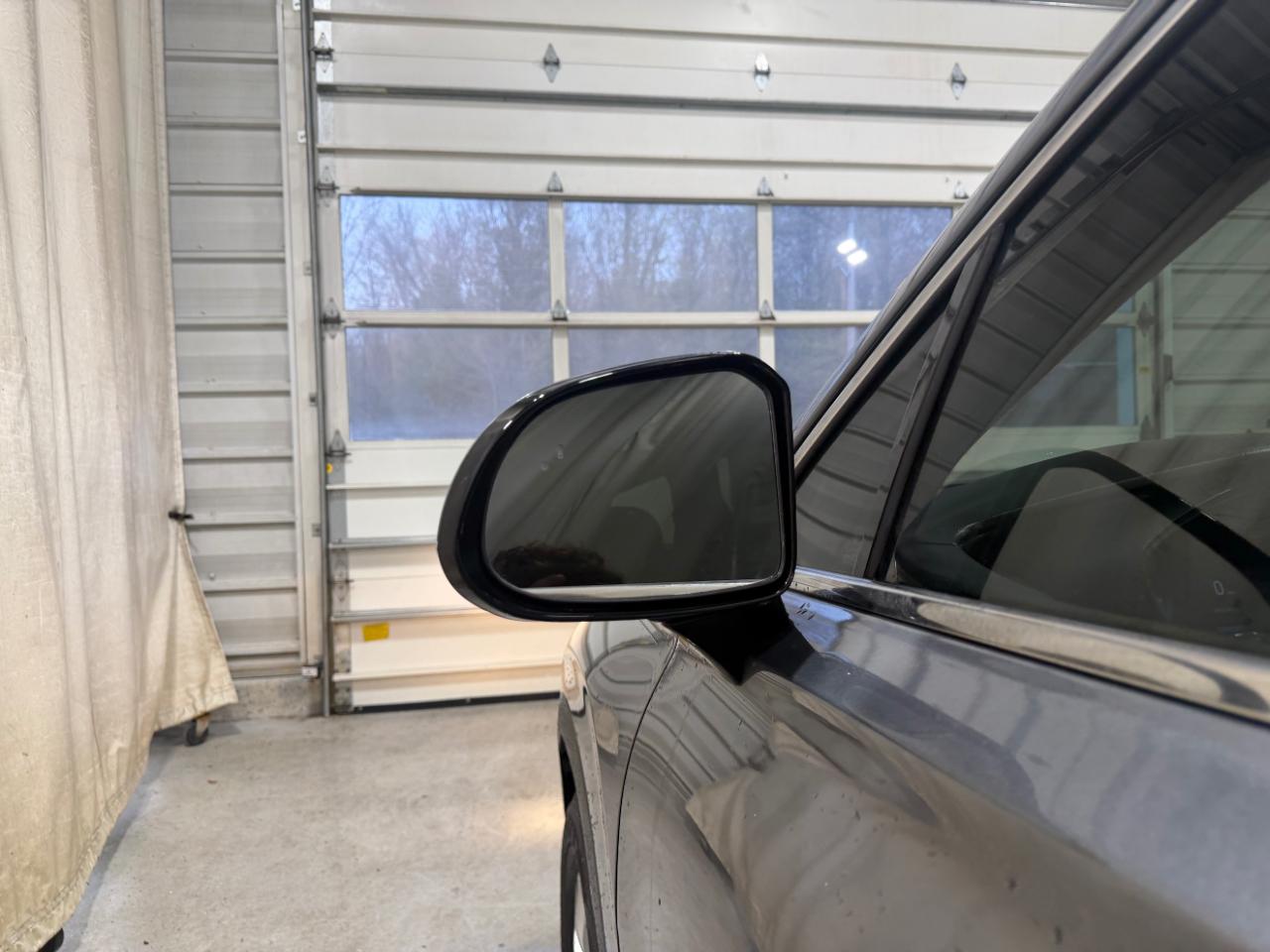 Hyundai Santa Fe SEL 2.4L Auto FWD 2019
