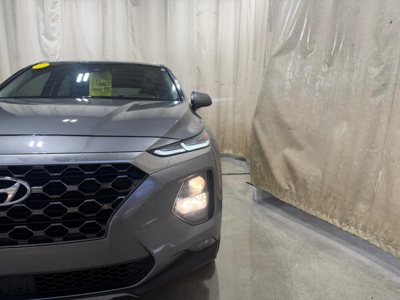 Hyundai Santa Fe SEL 2.4L Auto FWD 2019