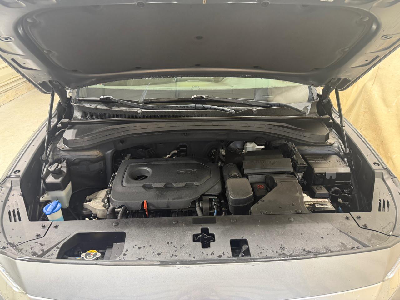 Hyundai Santa Fe SEL 2.4L Auto FWD 2019