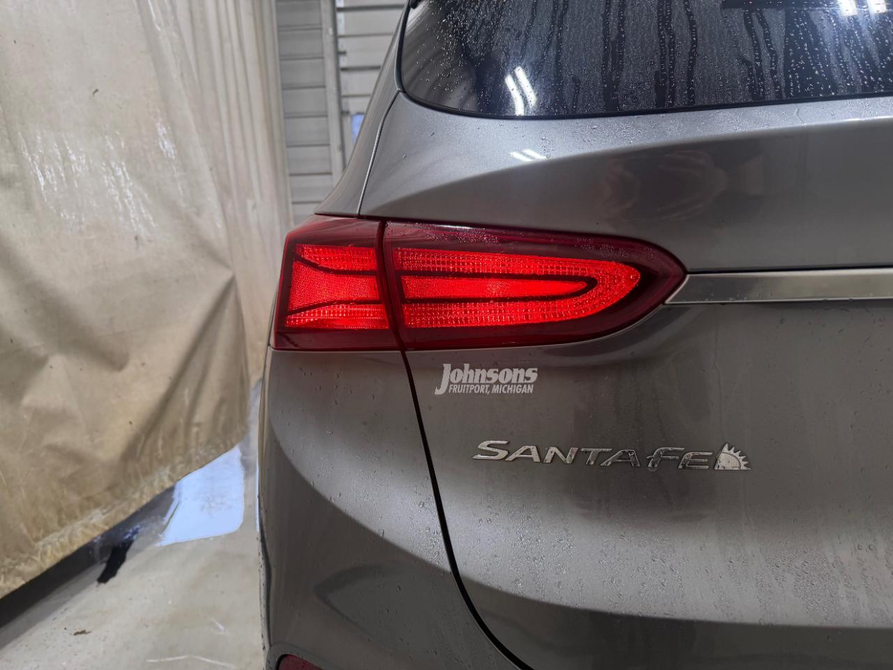 Hyundai Santa Fe SEL 2.4L Auto FWD 2019