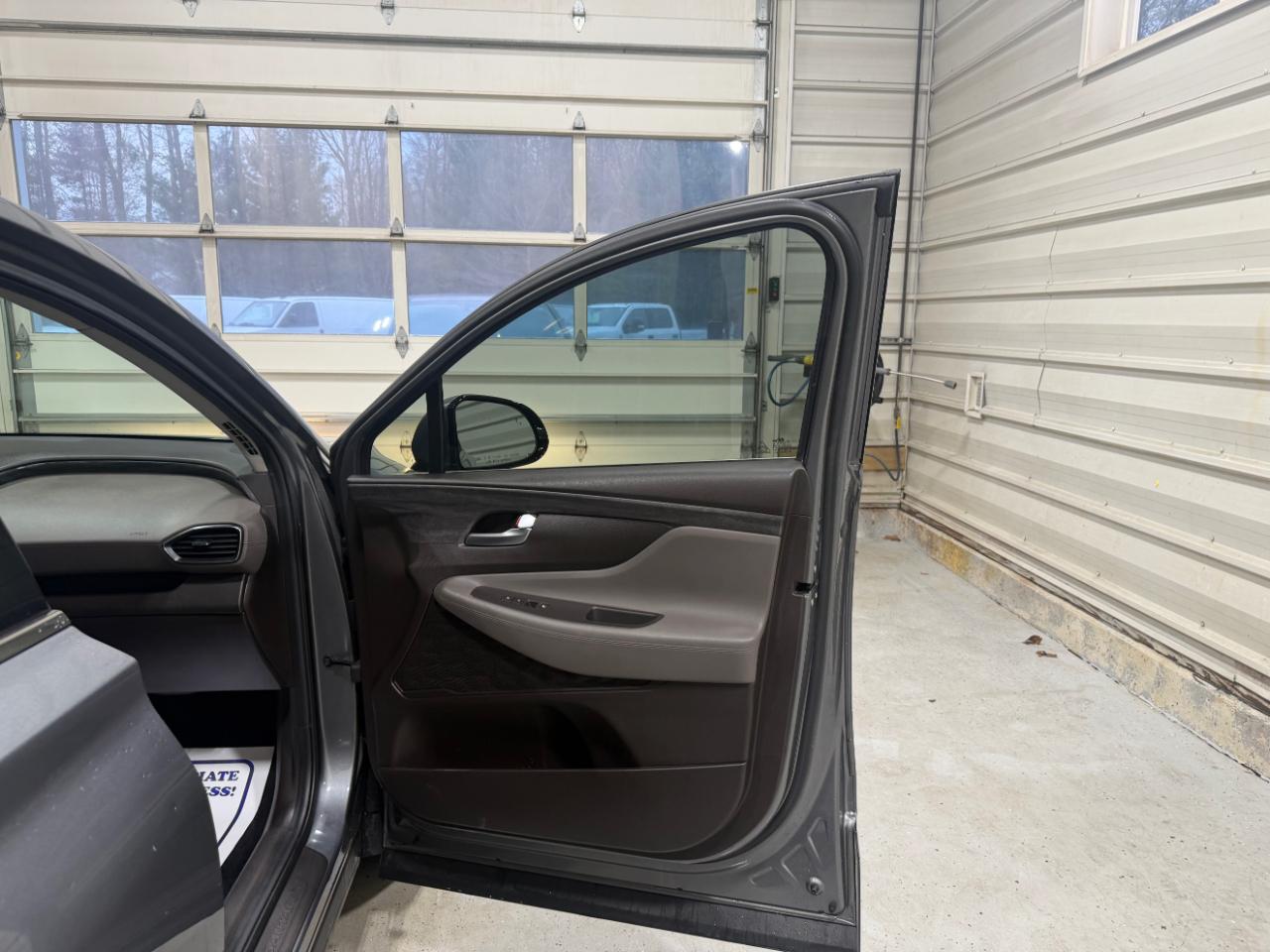 Hyundai Santa Fe SEL 2.4L Auto FWD 2019