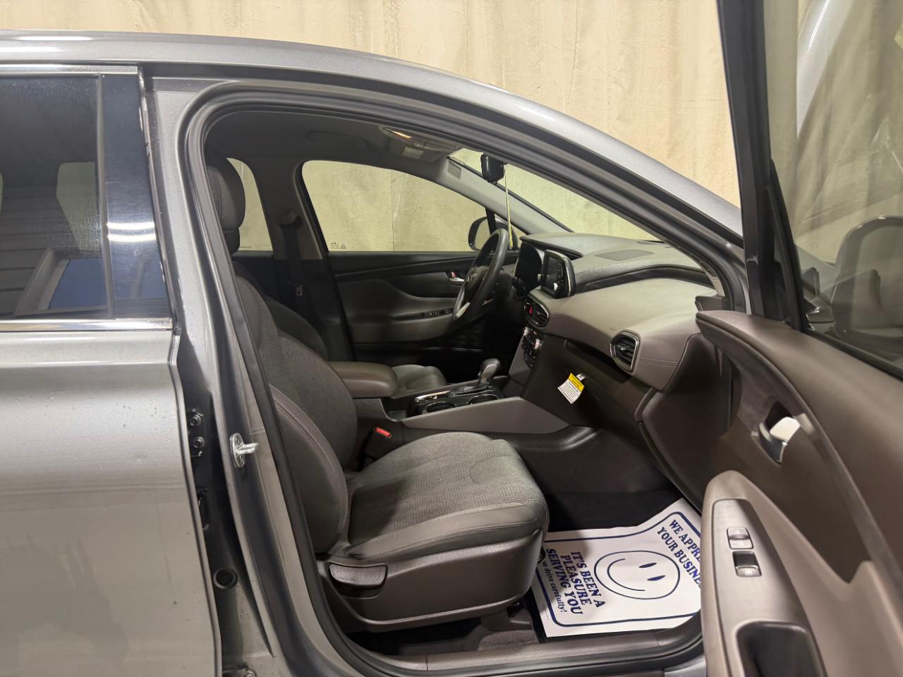 Hyundai Santa Fe SEL 2.4L Auto FWD 2019