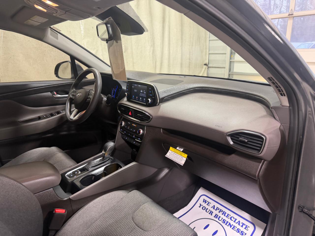 Hyundai Santa Fe SEL 2.4L Auto FWD 2019