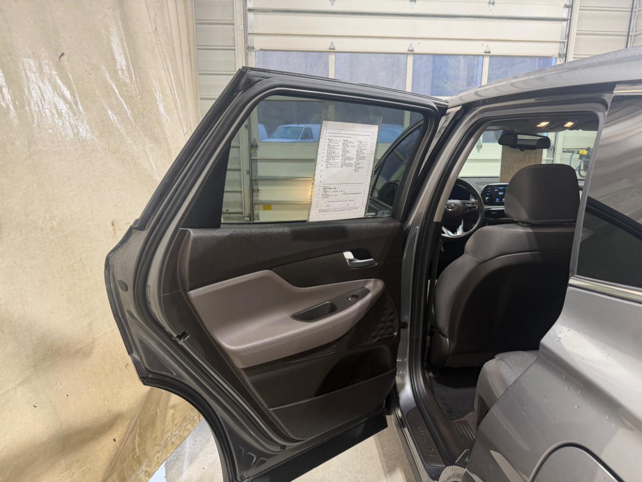 Hyundai Santa Fe SEL 2.4L Auto FWD 2019