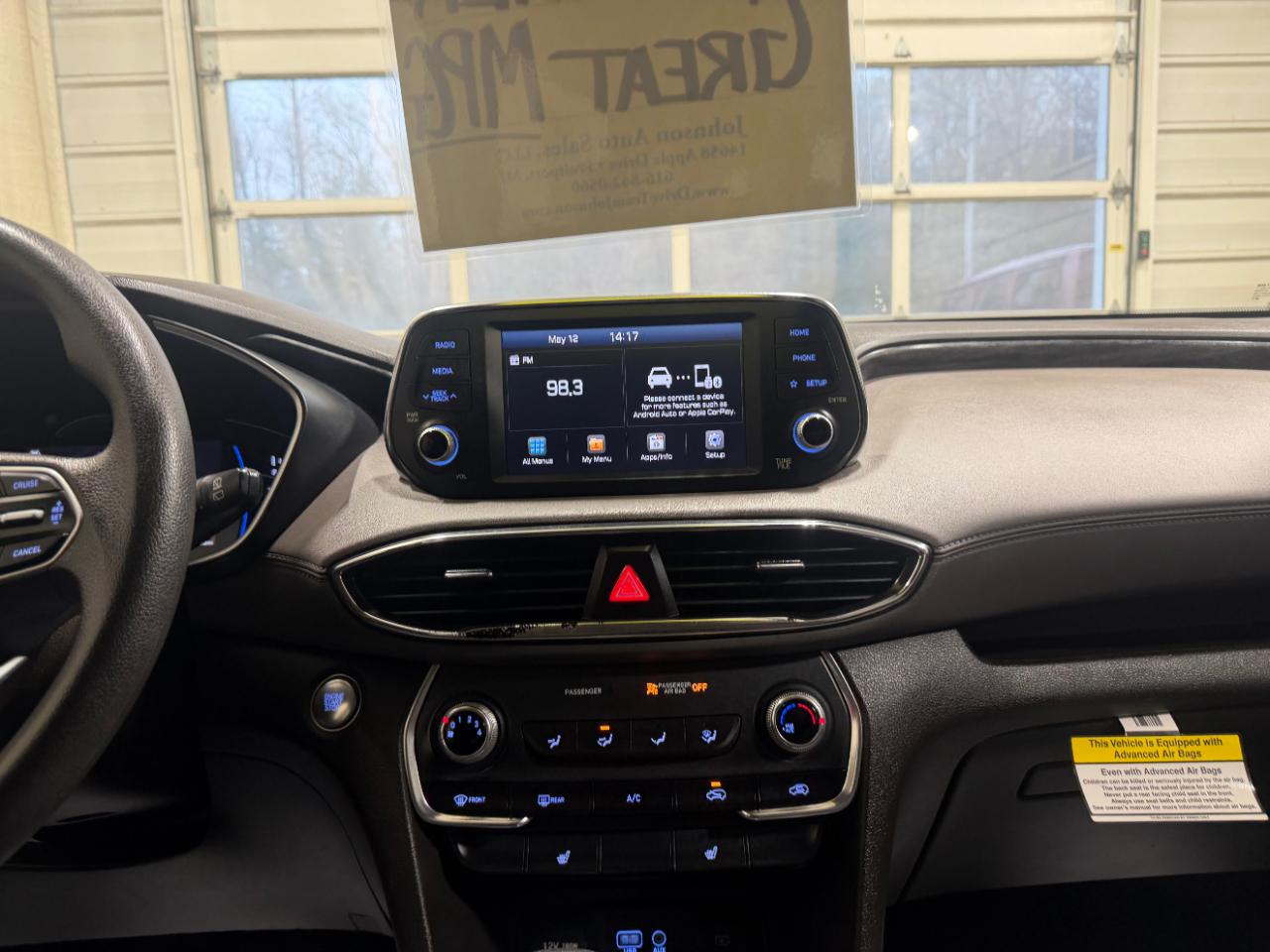 Hyundai Santa Fe SEL 2.4L Auto FWD 2019