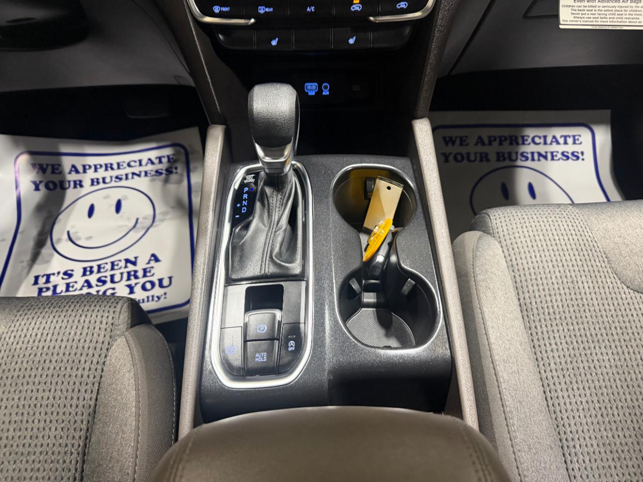 Hyundai Santa Fe SEL 2.4L Auto FWD 2019