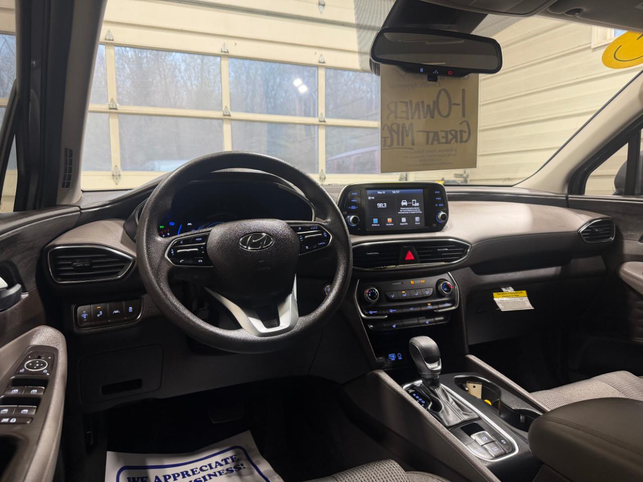Hyundai Santa Fe SEL 2.4L Auto FWD 2019
