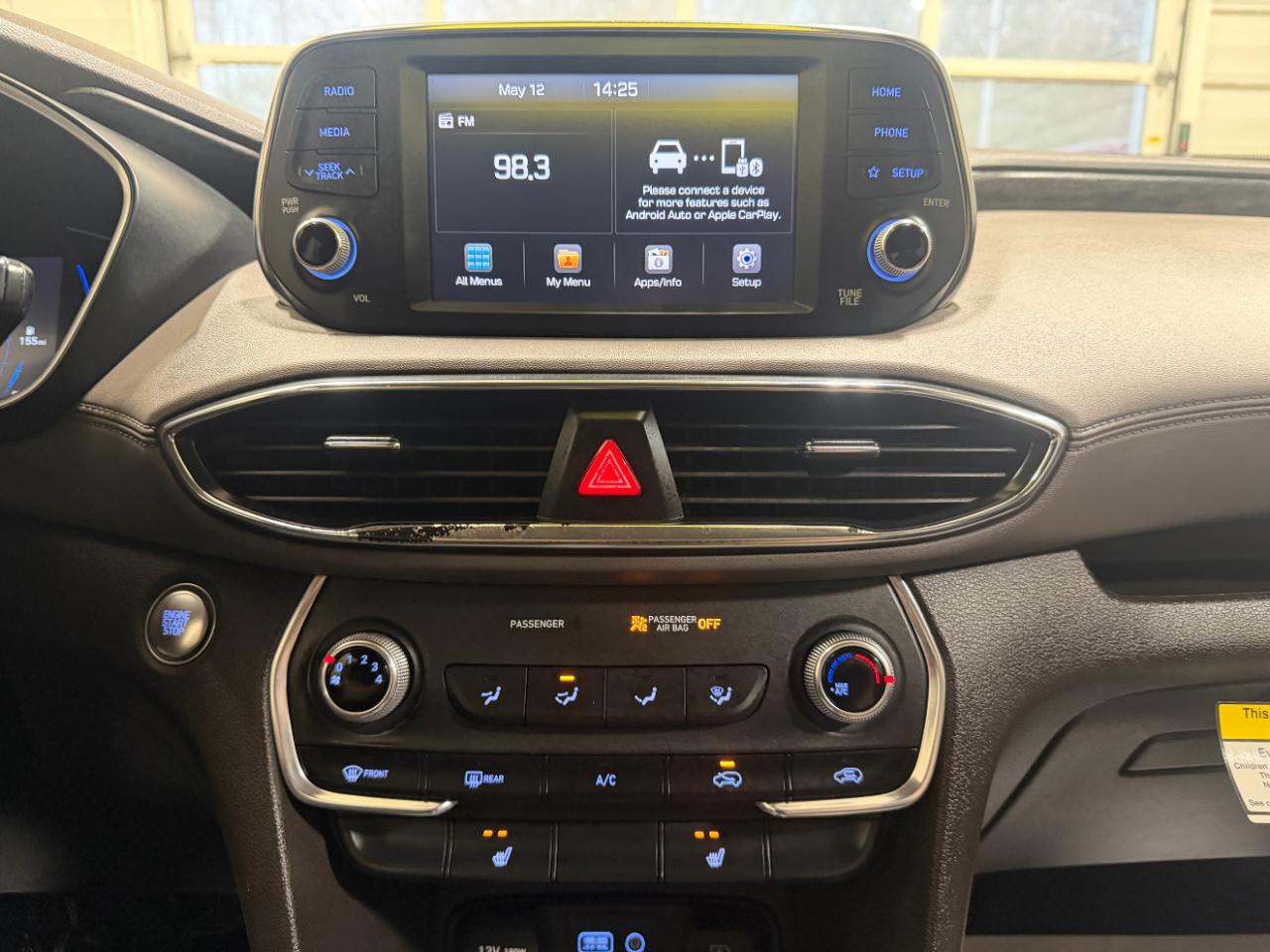 Hyundai Santa Fe SEL 2.4L Auto FWD 2019