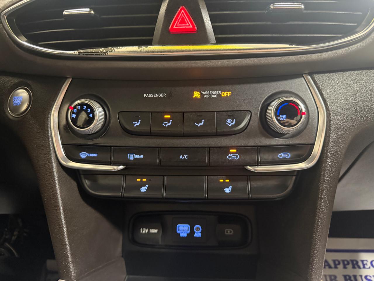 Hyundai Santa Fe SEL 2.4L Auto FWD 2019