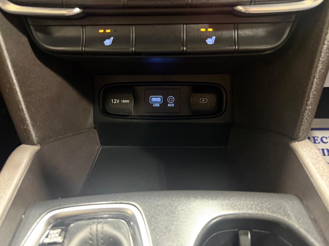 Hyundai Santa Fe SEL 2.4L Auto FWD 2019