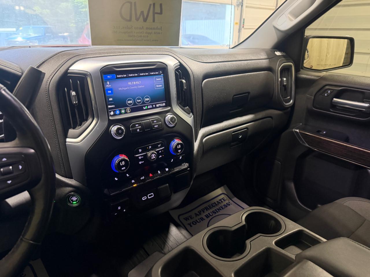 GMC Sierra 1500 4WD Crew Cab 147" SLE 2021