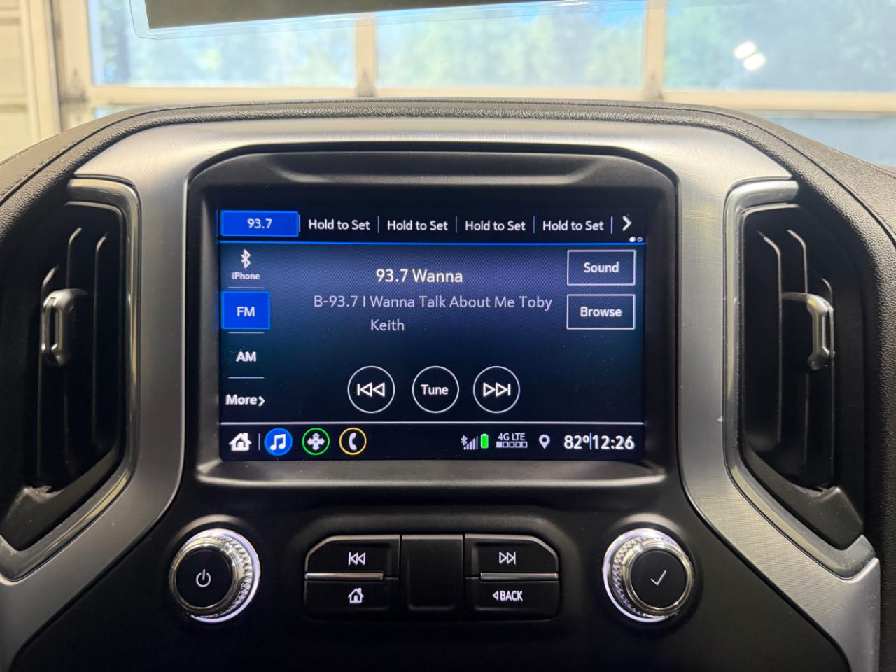 GMC Sierra 1500 4WD Crew Cab 147" SLE 2021