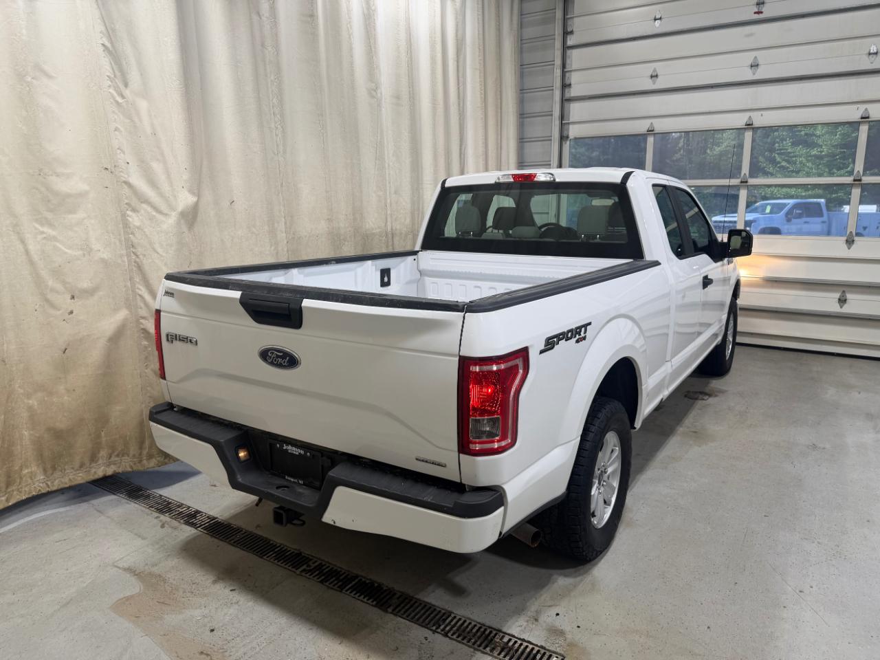 Ford F-150 4WD SuperCab 145" XLT 2016