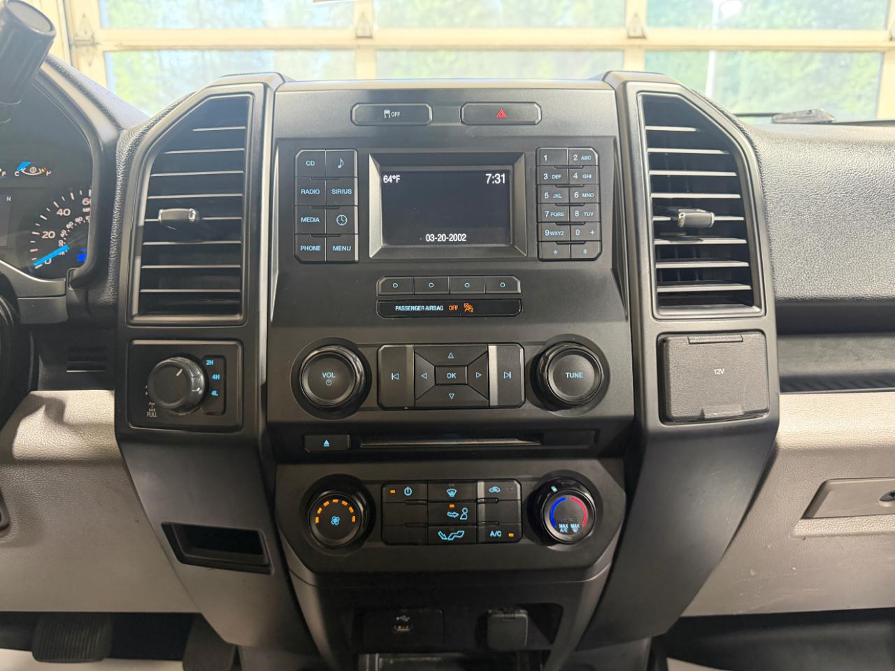Ford F-150 4WD SuperCab 145" XLT 2016